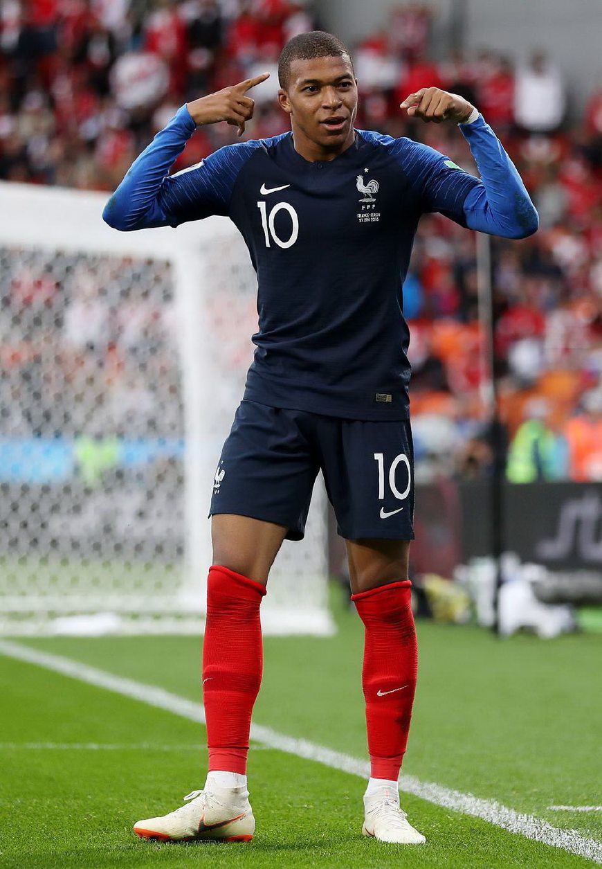 同样是06后王牌新星，为何刘诚宇人气远不如蒯纪闻，原因找到了（同为06后顶尖新秀，刘诚宇为何不及蒯纪闻受关注？背后因素揭晓）