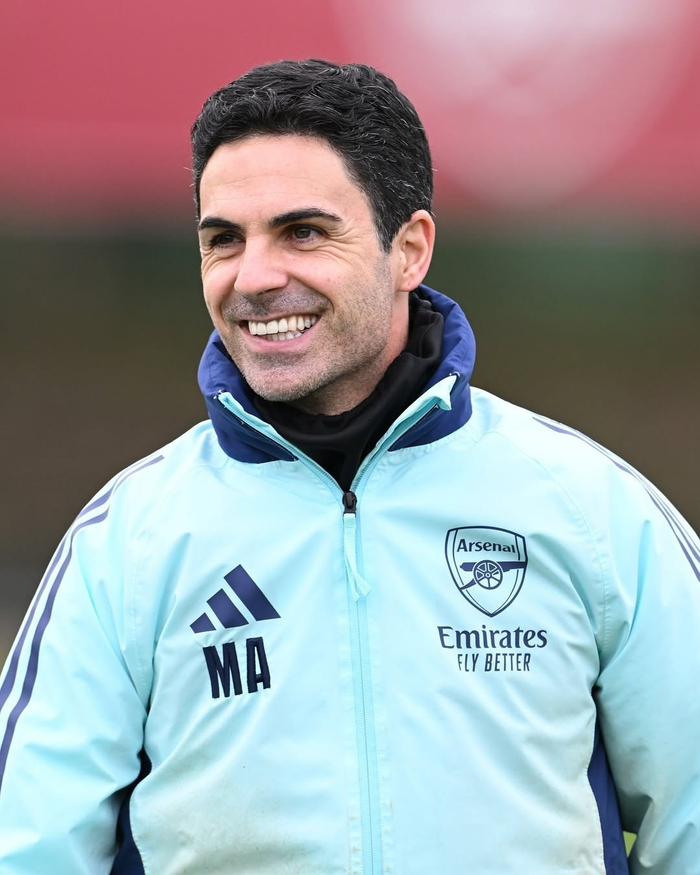 记者：马竞询问格雷茨卡情况，但拜仁已经和他开启续约谈判（记者：马竞问询格雷茨卡，拜仁已启动与其续约谈判）