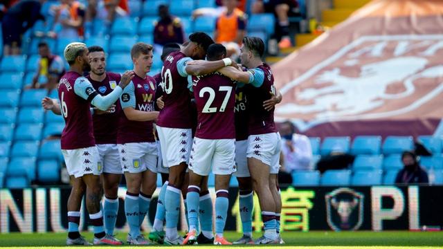 萨拉赫欧冠遭除名！利物浦内讧升级，功勋巨星与俱乐部彻底决裂（欧冠名单不见萨拉赫！利物浦风波加剧，功勋巨星与俱乐部分道扬镳）