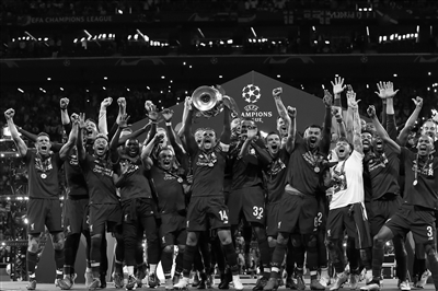 跟队：国米给比萨75万欧就能取消阿金桑米罗的买断权（跟队记者：国米只需向比萨支付75万欧即可取消阿金桑米罗的买断权）