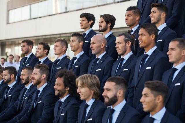 曼联队史最高薪11人阵容：C罗领衔，博格巴和拉什福德入选（曼联史上最高薪11人阵容：C罗领衔，博格巴、拉什福德在列）