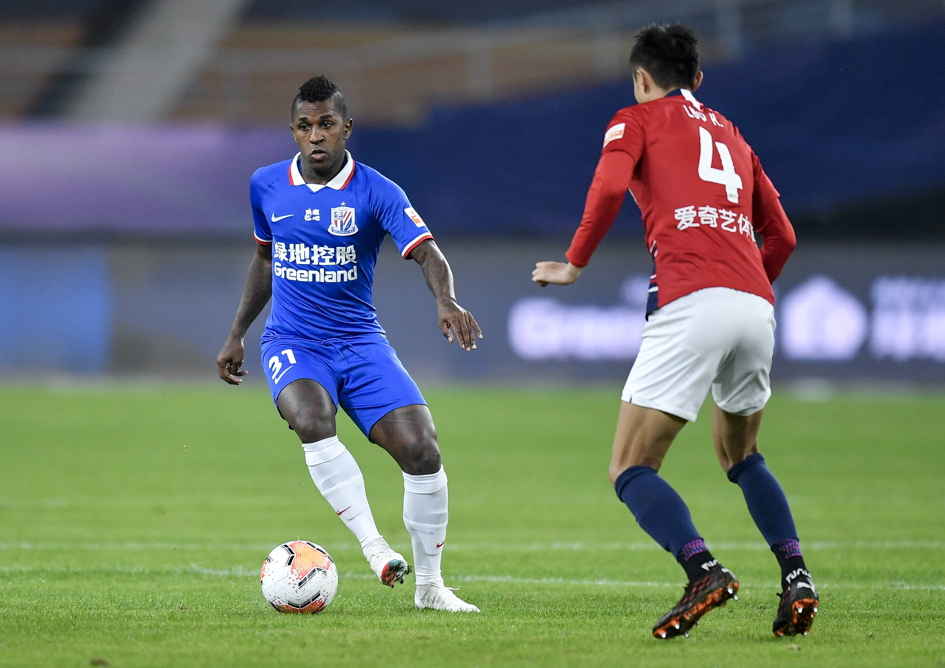 西甲-进球大战！安东尼闪击费兰半场戴帽 巴萨5-3贝蒂斯（西甲激战：安东尼开场破门，费兰半场戴帽，巴萨5-3力克贝蒂斯）