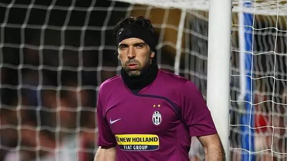 记者：维尼修斯续约谈判失败，皇马设定1.5亿欧初始转会费（记者称维尼修斯续约告吹，皇马开出1.5亿欧起步价）