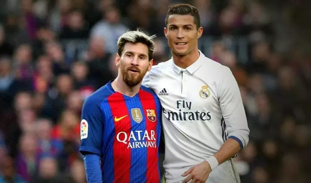 芒特：有一次赖斯躲在床底想要吓我，但他不小心露出了马脚（芒特回忆：赖斯曾躲床底想吓我，却不慎露馅）