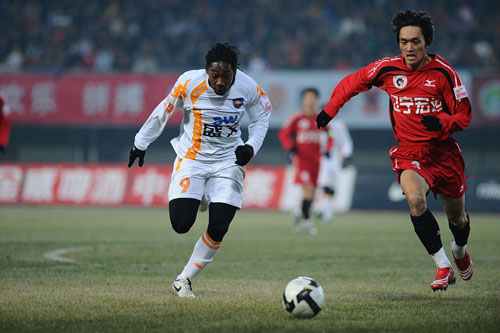 巴萨各项赛事近16比赛仅1次零封，其中15场合计丢了27球（巴萨各项赛事近16战仅1场零封，其余15场合计丢27球）