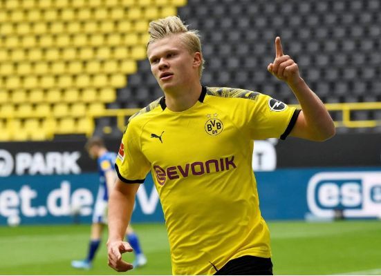 德天空：皇马有意法鹰后卫布朗，近期已派球探考察球员（德媒：皇马看上法鹰后卫布朗，近日已派球探实地考察）