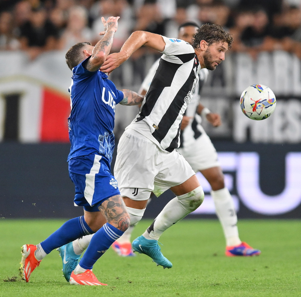 巴萨2比1逆转法兰克福，本赛季7次逆转创纪录（巴萨2-1逆转法兰克福，本季第7次翻盘创纪录）