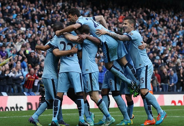 记者：中超收官战赛后，西海岸将为邵佳一举办告别仪式（据记者透露，中超末轮结束后，西海岸将为邵佳一举行告别仪式）